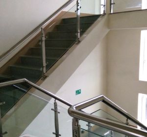 Cầu thang inox 07
